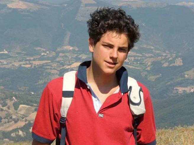 Carlo Acutis: il Beato con le sneakers che ha conquistato il web e il Cielo